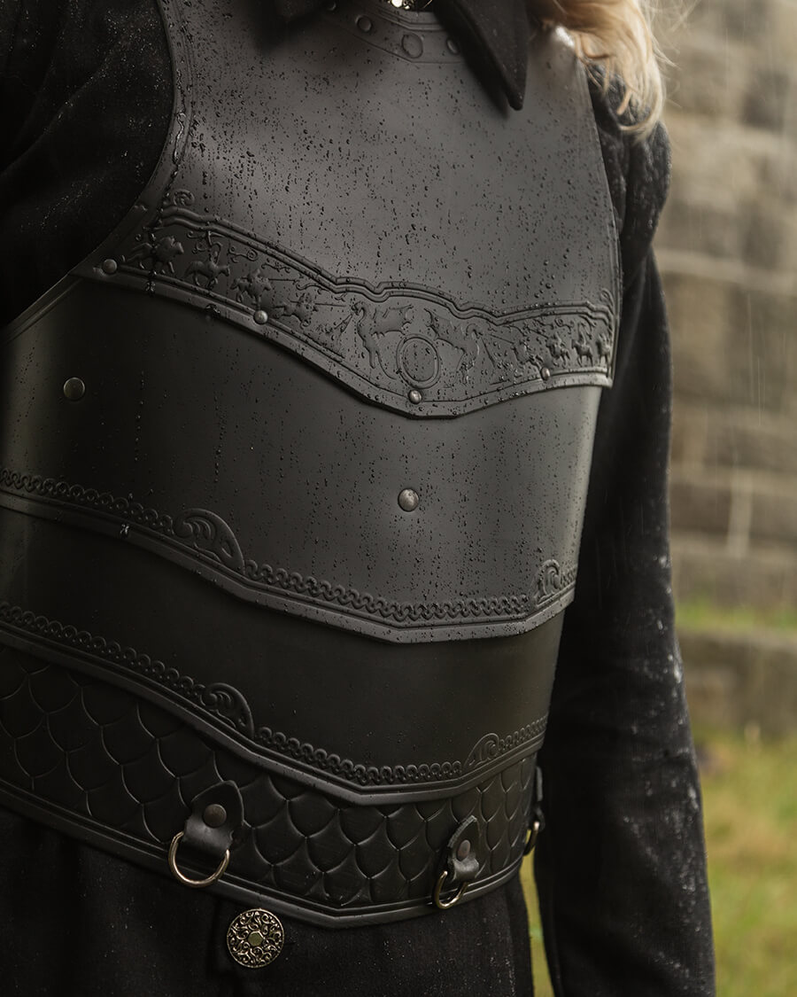 Gawain torso armour black