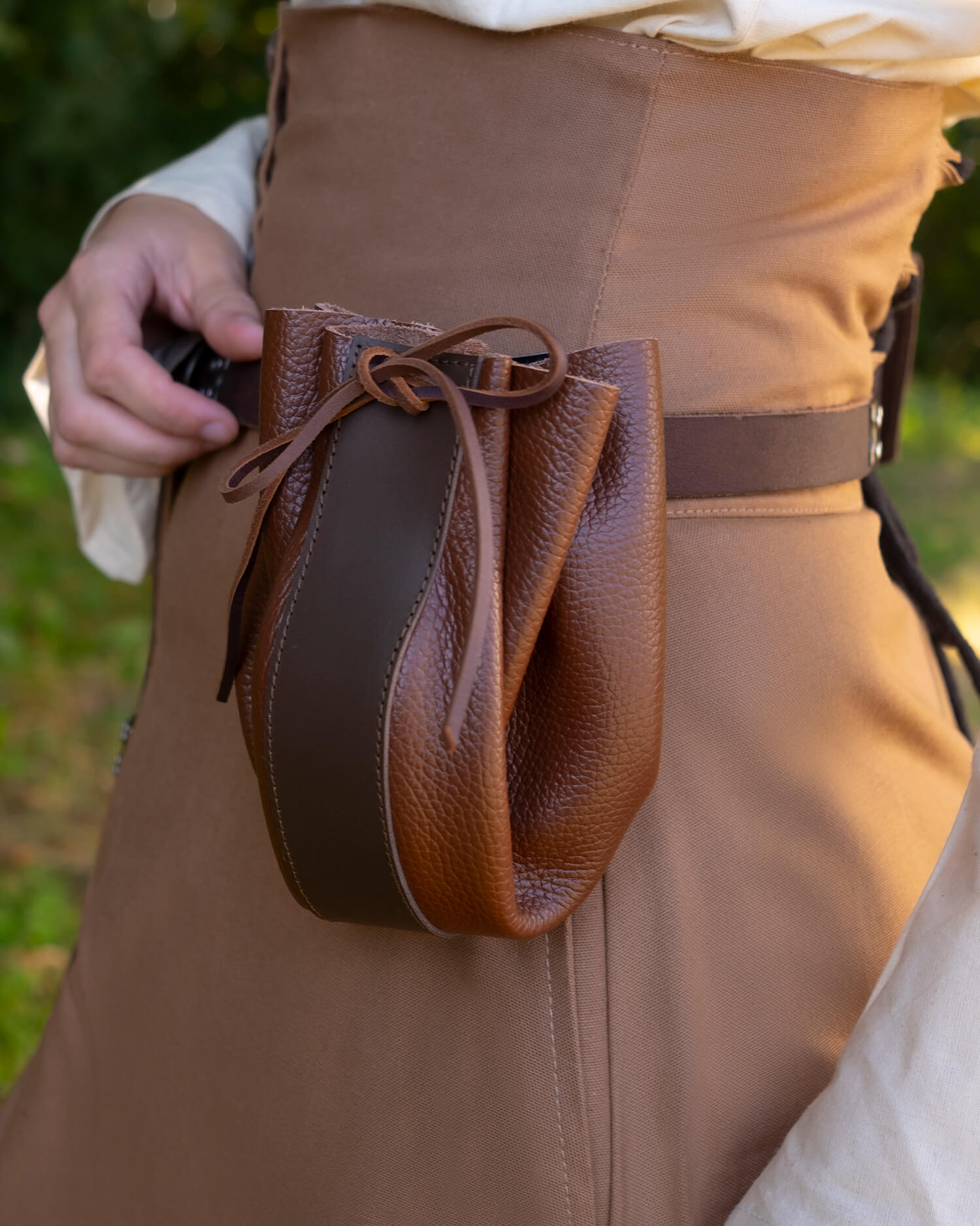 Veltor leather bag